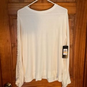 MNY AndrewMarc Performance Ivory Top size small